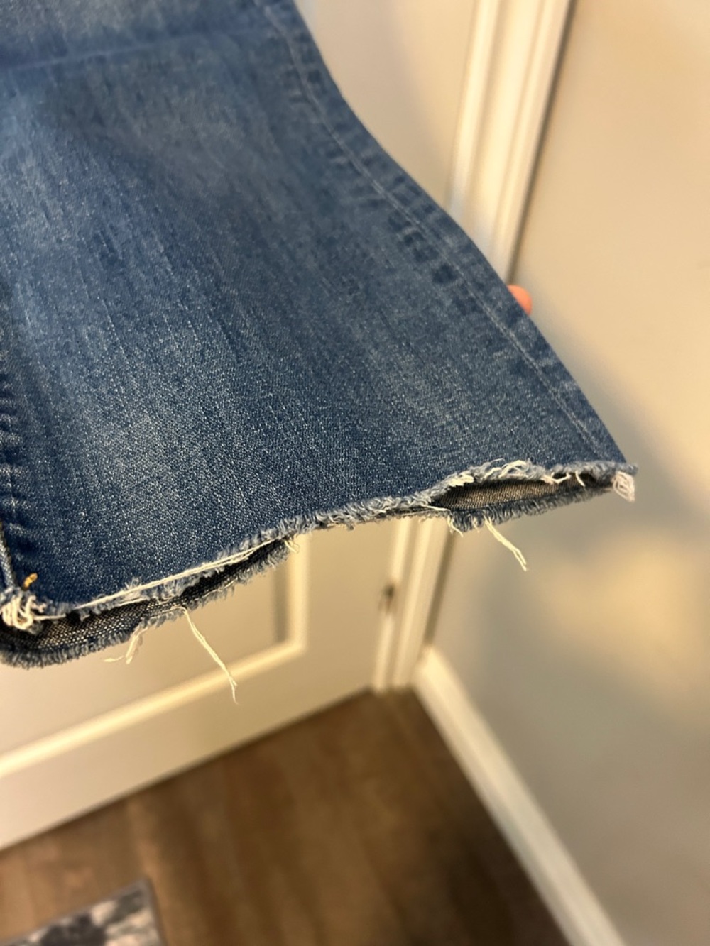 32. Women’s Blue Denim Jeans -American Eagle - Picture 5 of 8